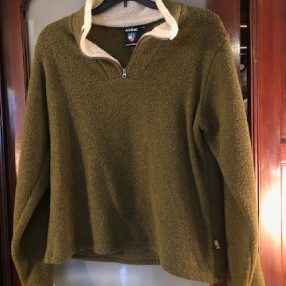 Kuhl olive green pullover